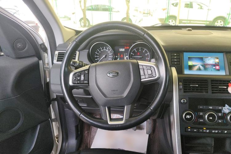 Used Land Rover Discovery Sport 2016 2.0T SE Steering Wheel
