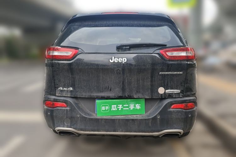 Used Jeep Cherokee 2016 2.4L Professional Smart Version