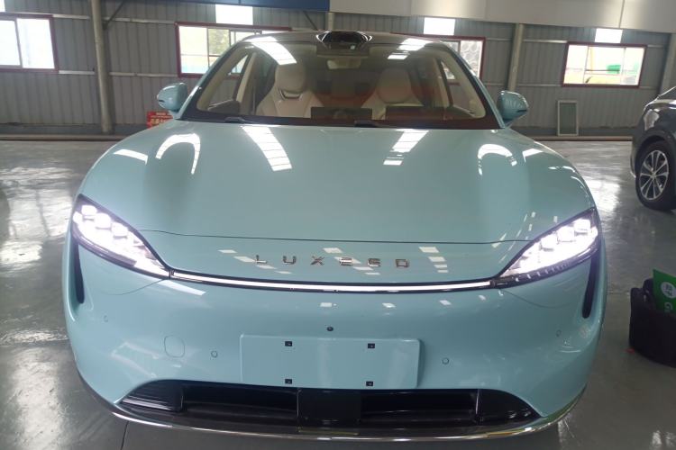 Used Hima Luxeed R7 2025 Range-Extended Version 251 km Max
