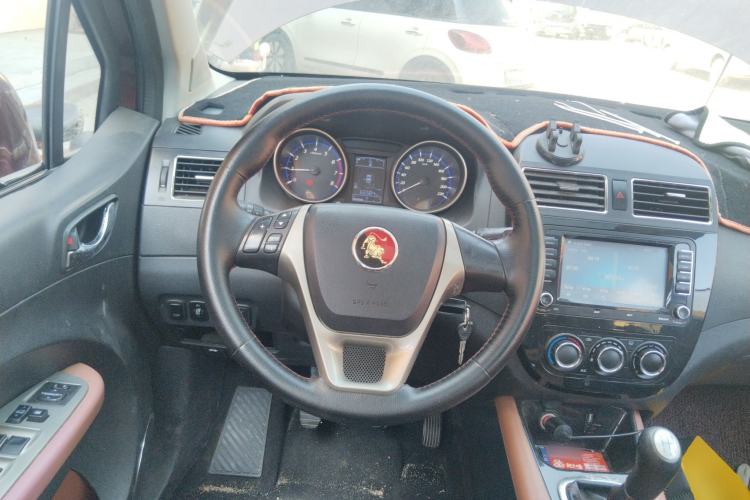 Used FORTHING Joyear X5 2015 1.6L Manual Luxury Model
