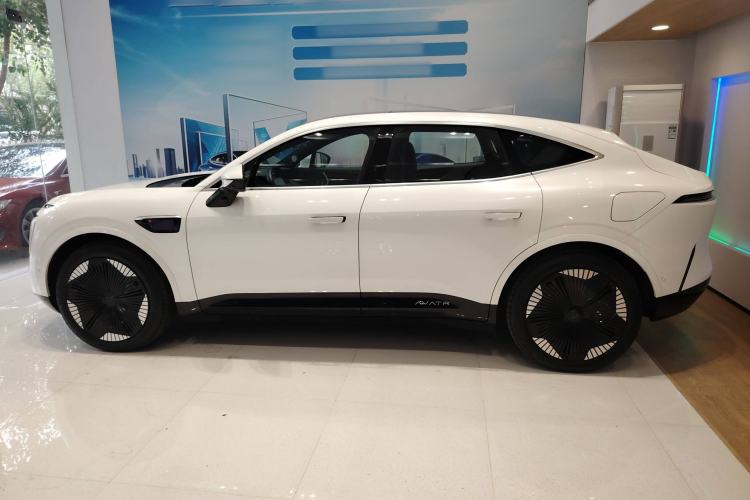 Used Avatr 11 2023 Long-Range Single-Motor Version 5 Seats