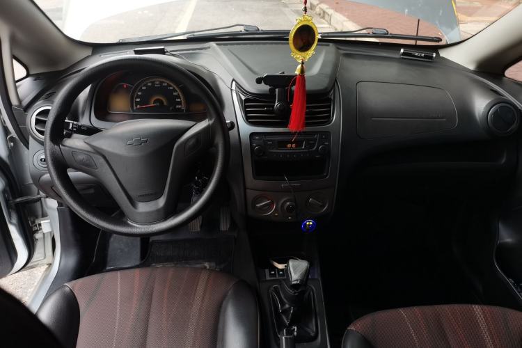 Used Chevrolet Sail 2013 Sedan 1.4L Manual Ideal Happiness Edition Center Console