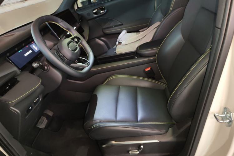 Used Lynk & Co 06 2025 Renew 1.5T Pro