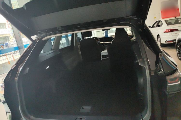 Used Volkswagen Tavendor 2023 380TSI Four-Wheel Drive R-Line Cruise Edition Trunk