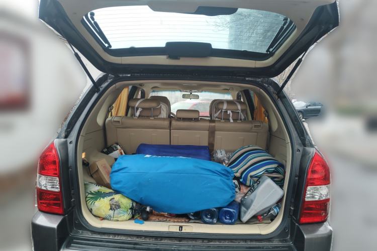 Used Hyundai Tucson 2009 2.0L Automatic Two-Wheel Drive with Sunroof