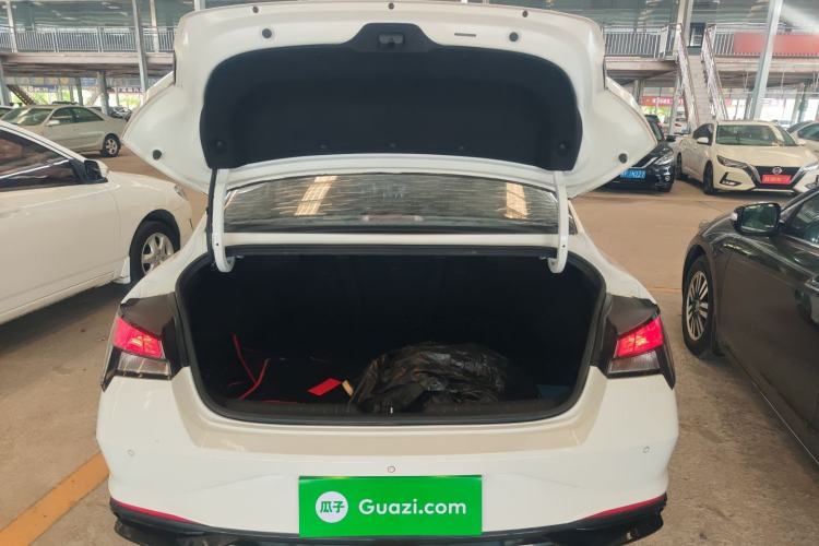Used Hyundai Elantra 2021 1.5L CVT GLX Elite Edition Trunk