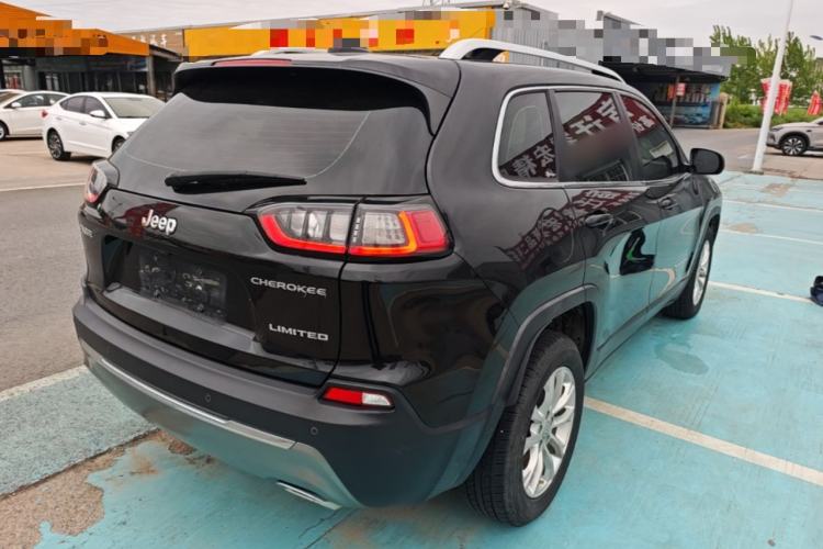 Used Jeep Cherokee 2019 2.0T Two-Wheel Drive Smart Enjoyment Version China V
