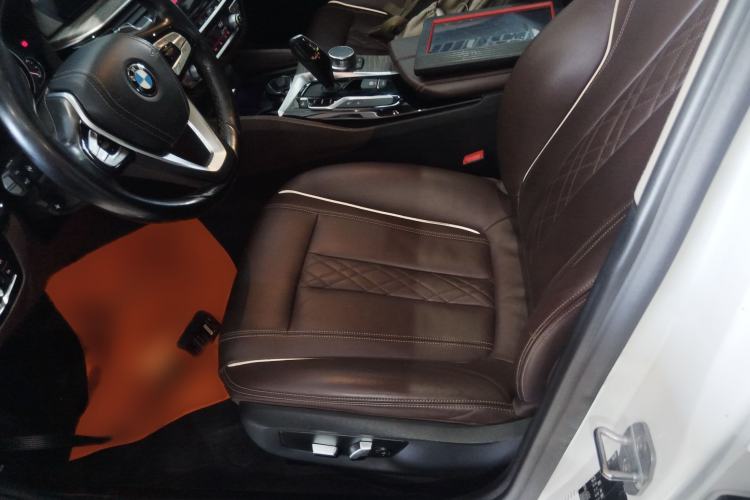 Used BMW 5 Series 2018 Facelifted 530Li Luxury Edition Premium Package
