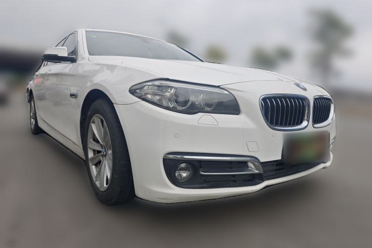 Used BMW 5 Series 2015 520i Elegant Edition

