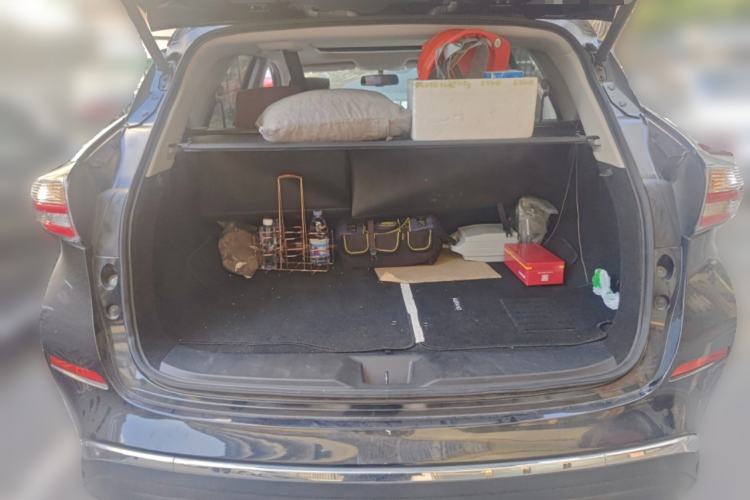 Used Nissan Murano 2019 2.5L XL Two-Wheel Drive Smart Connect Luxury Edition China VI Standard Trunk