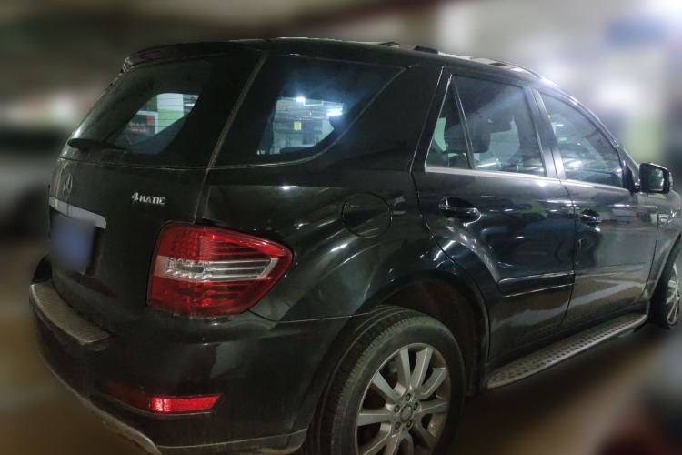 Used Mercedes-Benz M-Class 2010 ML 350 4MATIC Luxury Model Rear Right 45 Deg