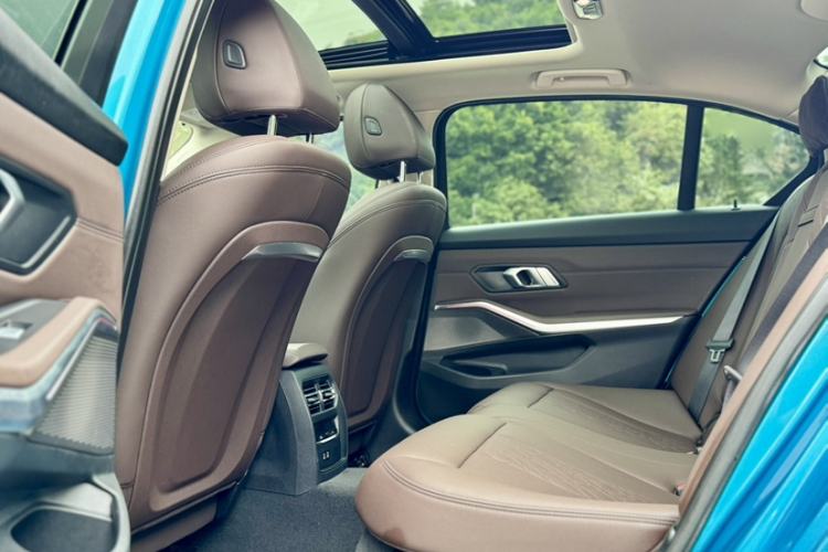 Used BMW i3 2022 eDrive 35 L
