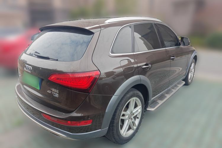 Used Audi Q5 2017 Plus 40 TFSI Comfort Model
