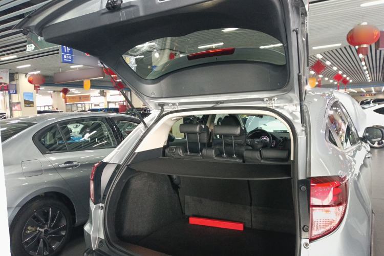 Used Honda Vezel 2017 1.8L CVT Front-Wheel Drive Pioneer Edition