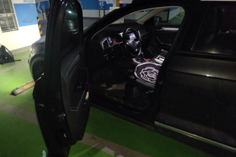 Used Volkswagen T-ROC 2019 230TSI DSG Two-Wheel-Drive Advanced Version China VI Standard