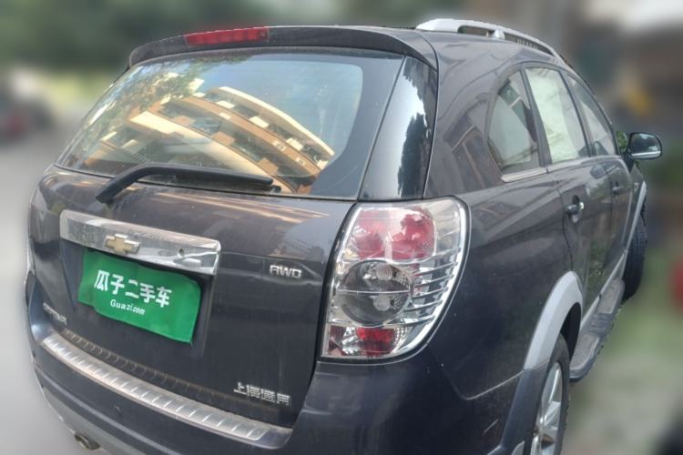 Used Chevrolet Captiva 2014 2.4L 4x4 Flagship Edition 7 Seats Rear Right 45 Deg