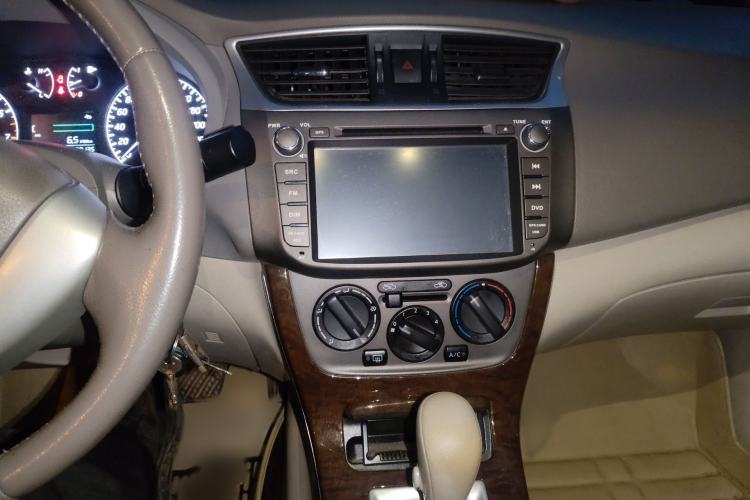 Used Nissan Sylphy 2012 1.6 XL CVT Luxury Edition Audio And AC Panel