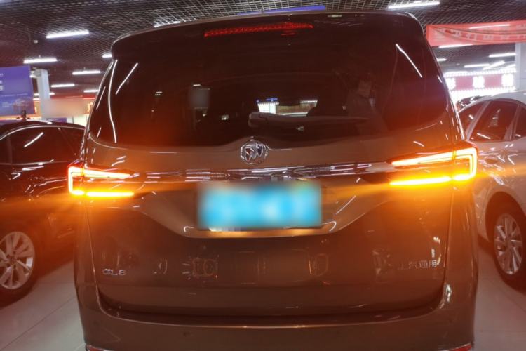 Used Buick GL8 2021 Land Cruiser Executive Class 652T Luxury Model
