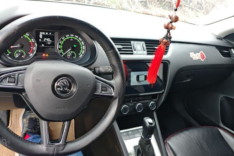 Used Skoda Octavia 2019 TSI230 DSG Smart & Comfort Edition China VI Standard