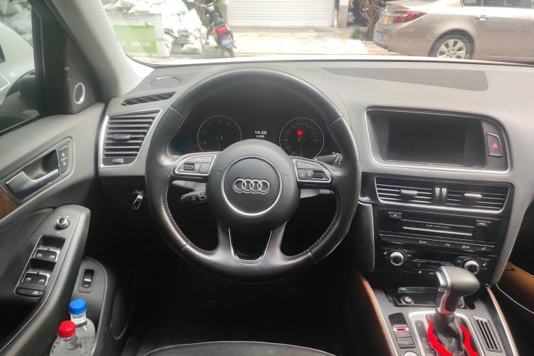 Used Audi Q5 2015 40 TFSI Technology Edition Steering Wheel