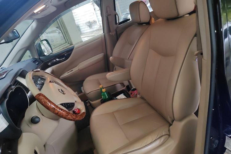 Used Nissan Quest 2015 3.5L SL
