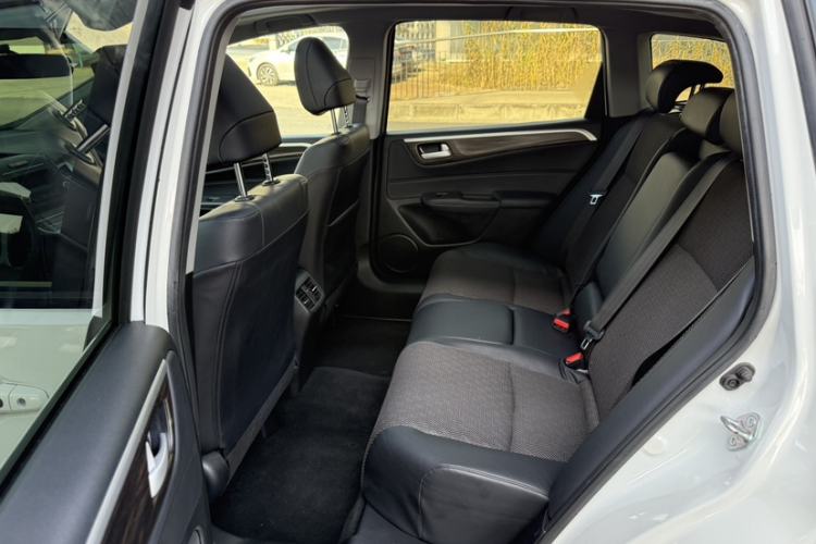 Used Honda Jade 2020 1.8L automatic Comfort version Interior 3