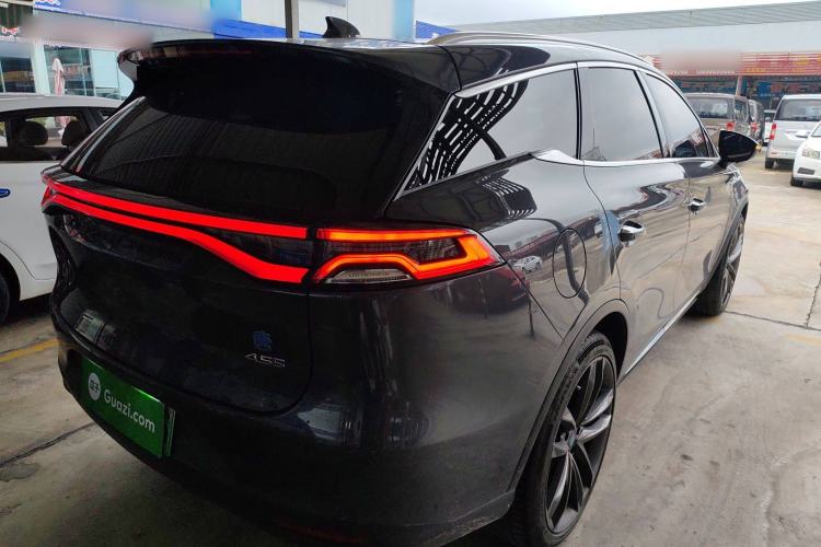 Used BYD Tang New Energy 2018 DM 2.0T All-Wheel Drive Smart Connect Elite 7-Seater China V Emission Standard