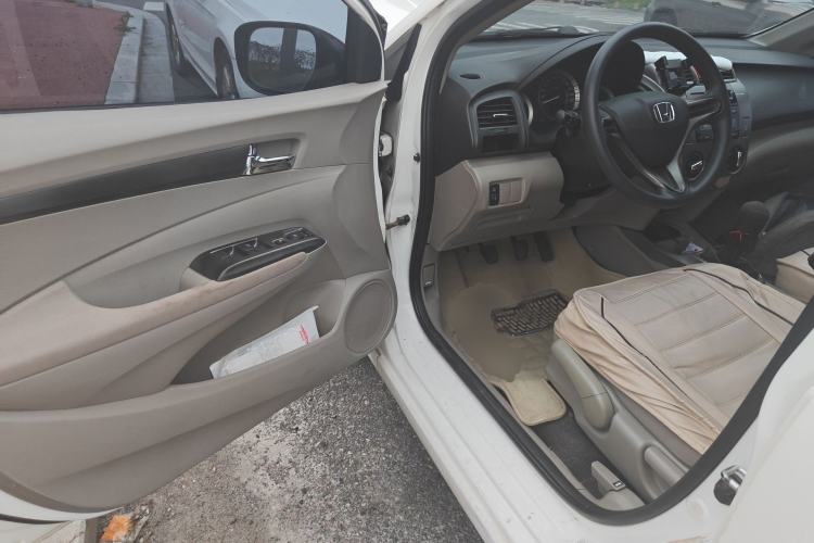 Used Honda City Classic 2012 1.5L manual Elite Edition Driver Seat