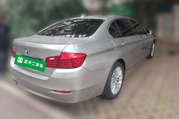 Used BMW 5 Series 2014 525Li Leading Model Rear Right 45 Deg