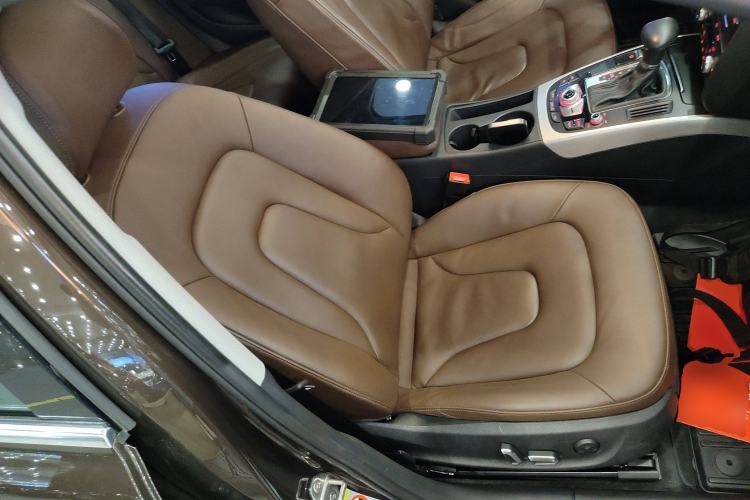 Used Audi A4 2014 40 TFSI allroad quattro plus version
