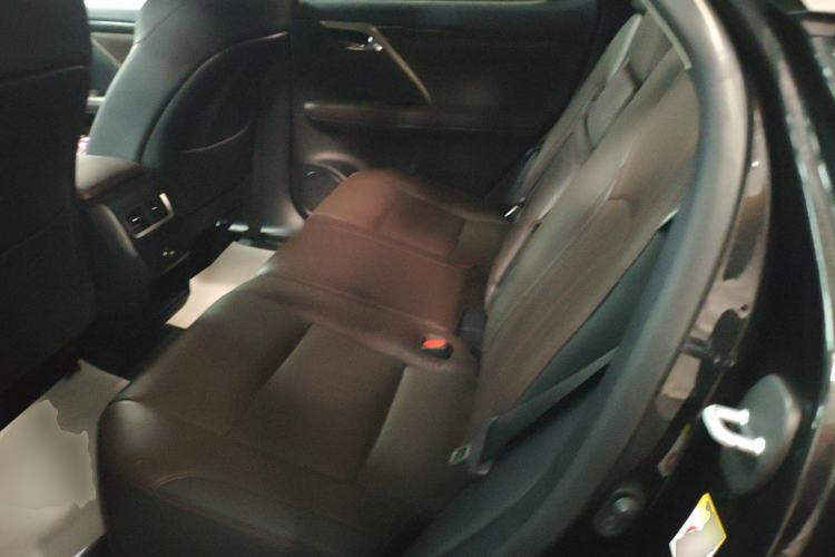 Used Lexus RX 2016 300 4x4 Elegant Edition China V-standard Left Rear Seat