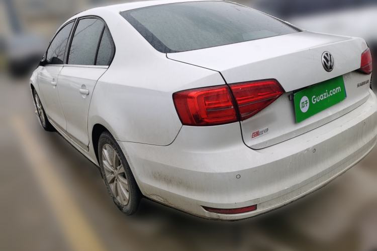 Used Volkswagen Sagitar 2015 1.6L Manual Comfort Model