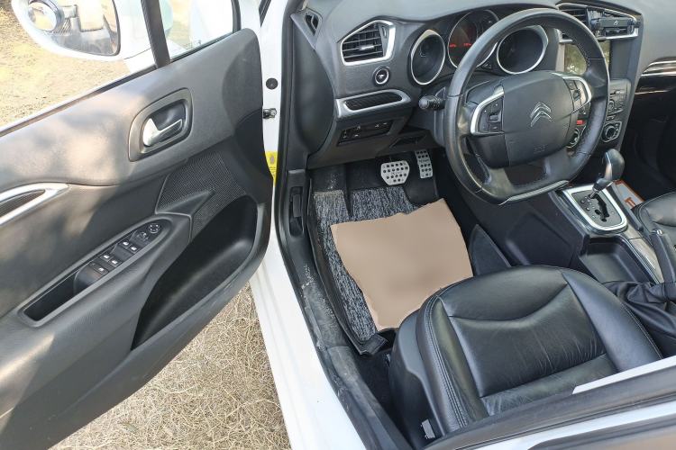 Used Citroen C4L 2014 1.6THP Intelligent Drive Automatic Dynamic Model
