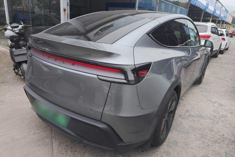 Used Tesla Model Y 2025 Long-Range All-Wheel-Drive Version Rear Right 45 Deg