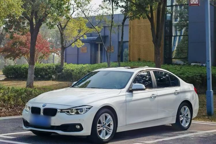 Used BMW 3 Series 2017 318i Fashion Model