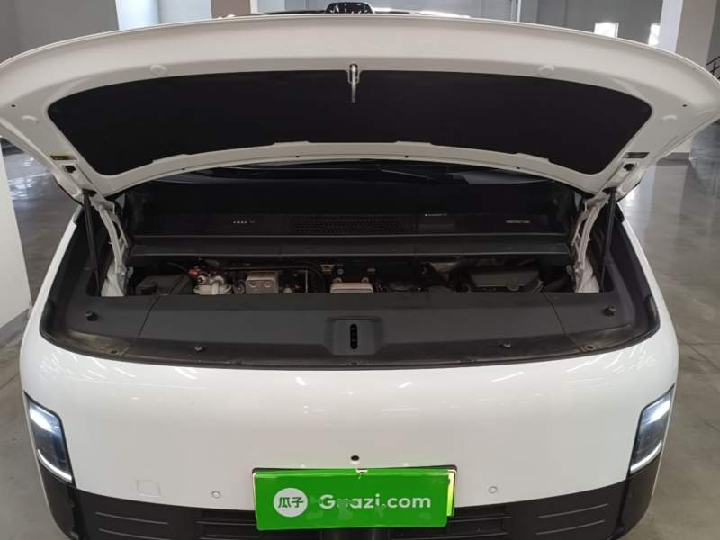 Used Li Auto MEGA 2024 Ultra Model — 19