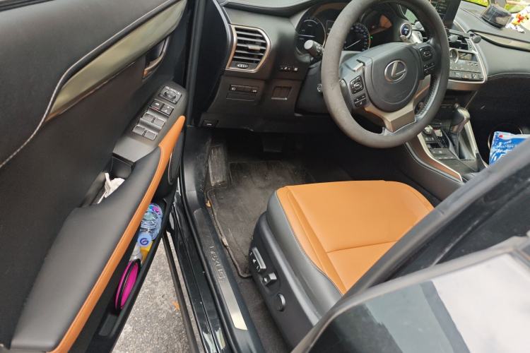 Used Lexus NX 2020 300h Front-Drive FENGSHANG Version China VI Standard
