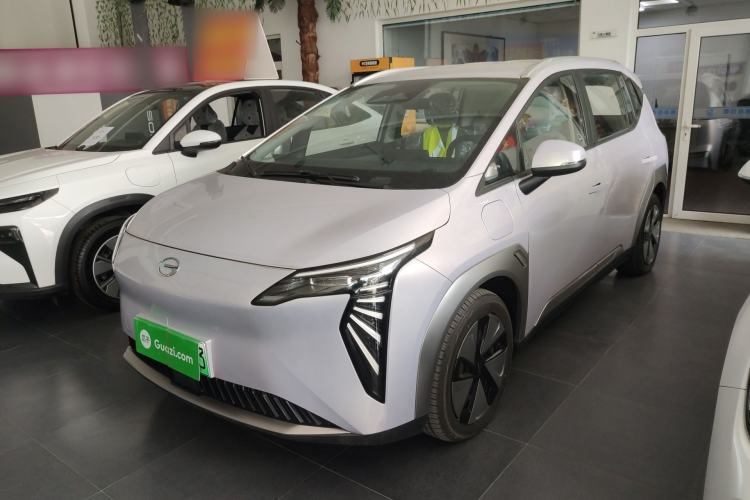 Used AION Y 2023 Younger