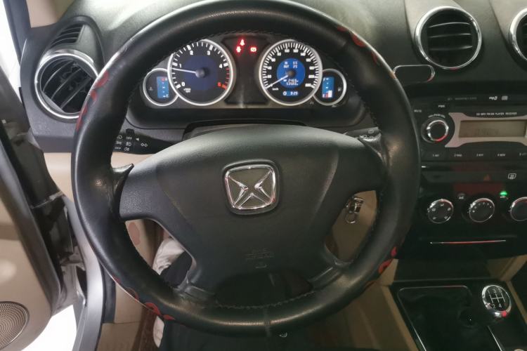 Used JMC Yusheng S350 2013 2.4T Two-Wheel-Drive Special Edition
