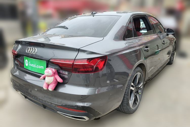 Used Audi A4L 2022 40 TFSI Luxury Dynamic Model
