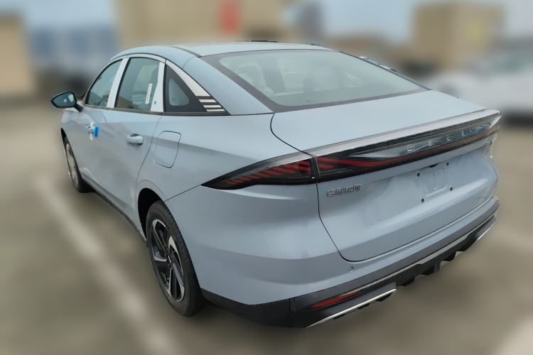 Used Geely Galaxy L6 2025 EM-i 140km Long-Range Version Rear Left 45 Deg