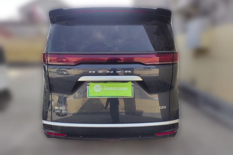 Used Denza D9 2022 DM-i 970 Four-Wheel Drive Prestige Model