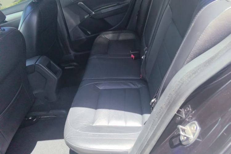 Used Volkswagen Lavida 2013 Restyled Classic 1.6L Manual Comfort Edition
