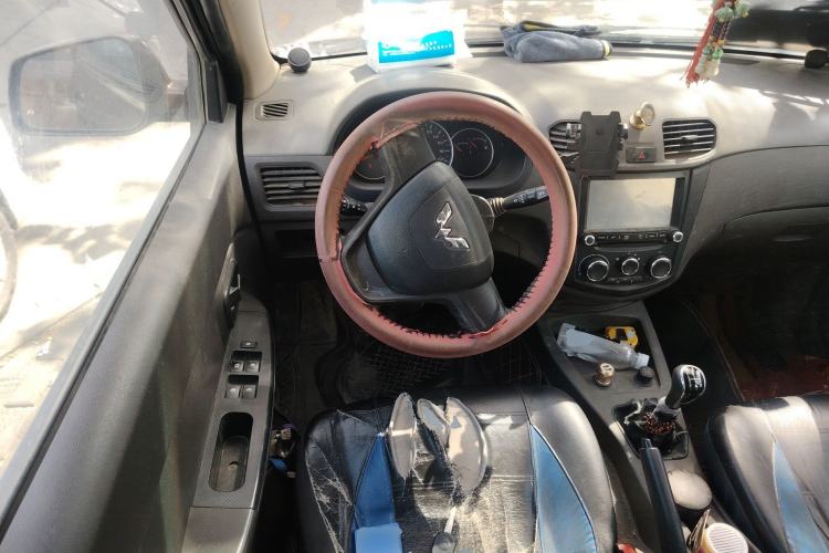 Used Wuling Hongguang 2015 1.5L S Basic Version China V Standard