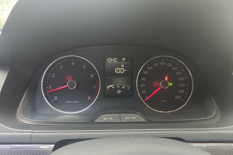 Used Volkswagen Cross Lavida 2014 1.4TSI DSG