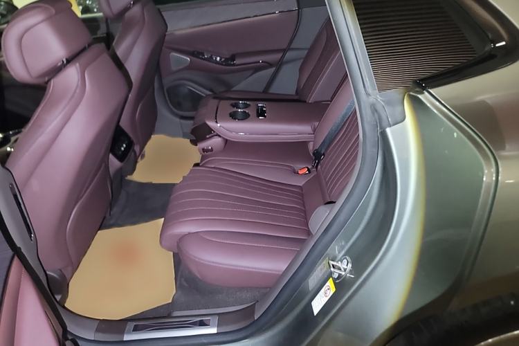 Used Denza Z9GT 2024 1100 Four-Wheel Drive Max Edition
