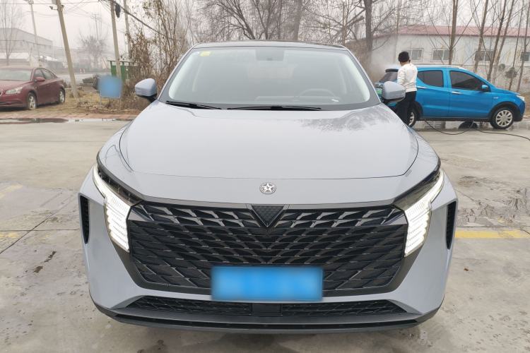 Used Venucia V 2021 260T Idol Edition
