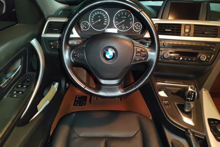 Used BMW 3 Series 2013 320i Sport Edition