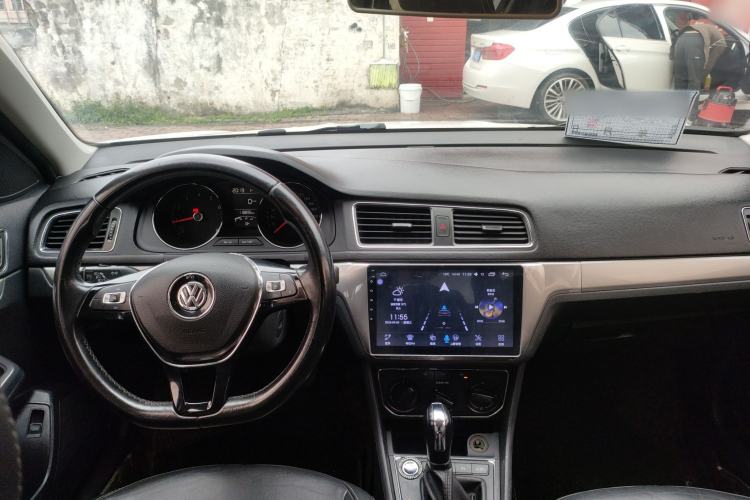 Used Volkswagen Lavida 2017 1.6L Automatic Comfort Edition