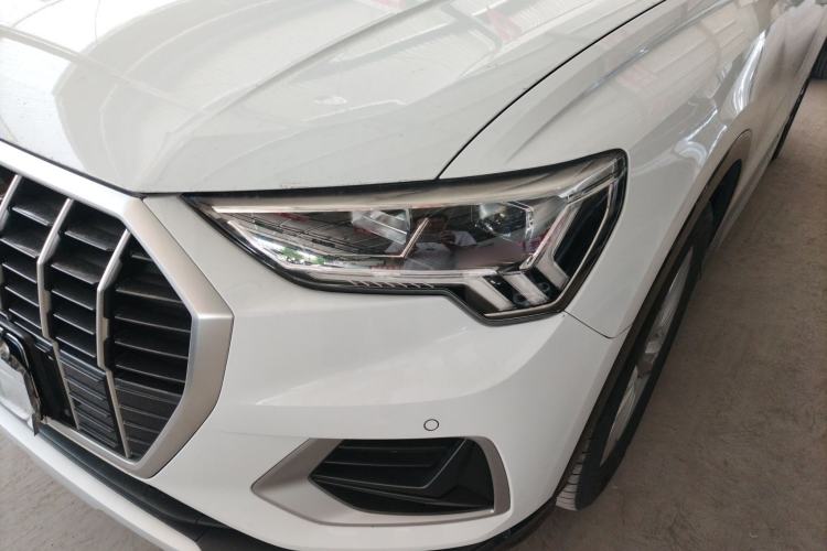 Used Audi Q3 2020 35 TFSI Fashionable and Elegant Model
